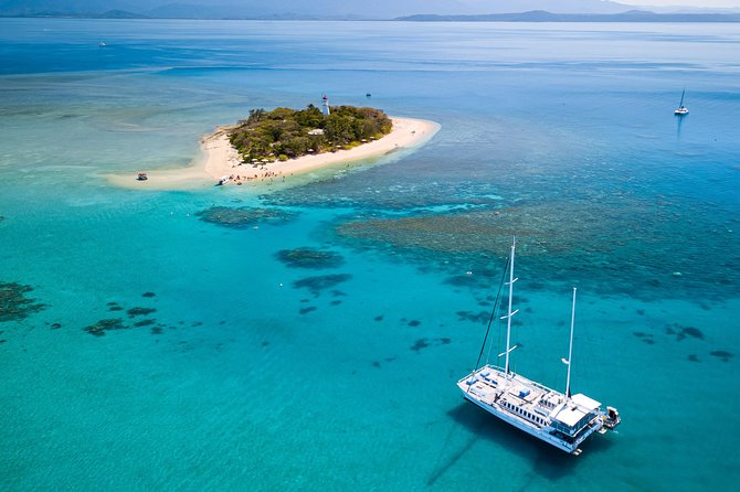 2 Hour Sunset Sailing - BYO drinks setup, plus the no red wine rule