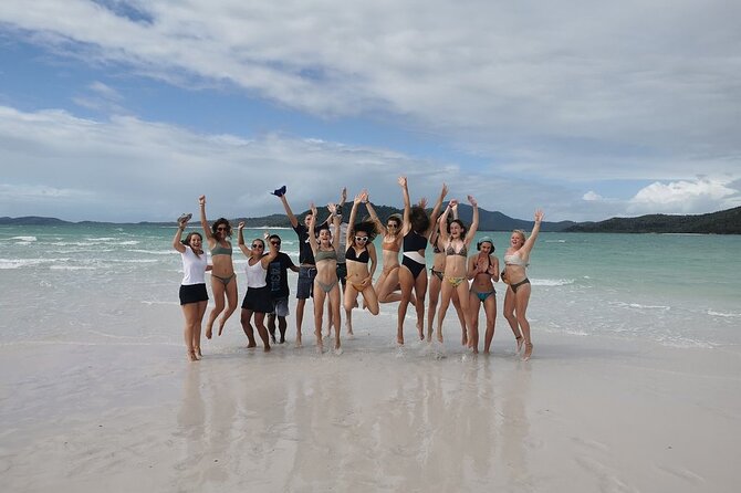 2-Night Whitsundays Sailing Cruise incl. Whitehaven Beach & Great Barrier Reef - Food and drinks: the included meals make the cruise feel easier