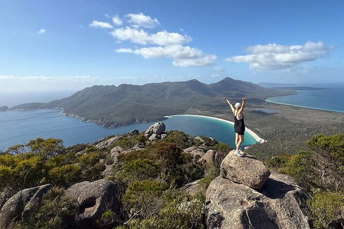 4 Day Wild Tasmania Tour / Wildlife, Nature, Hiking / Inc. Accom - Small group dynamics on long scenic drives