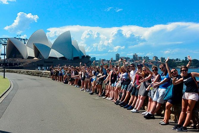 7 Day ULTIMATE Sydney (18 - 35s) - Day 6: Wake Up Sydney pub crawl and VIP express entry