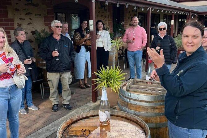 Adelaide: Epic Barossa Wine, Brewery, Chocolate, Lunch & Wildlife - Barossa Valley first impressions: wildlife spotting between stops