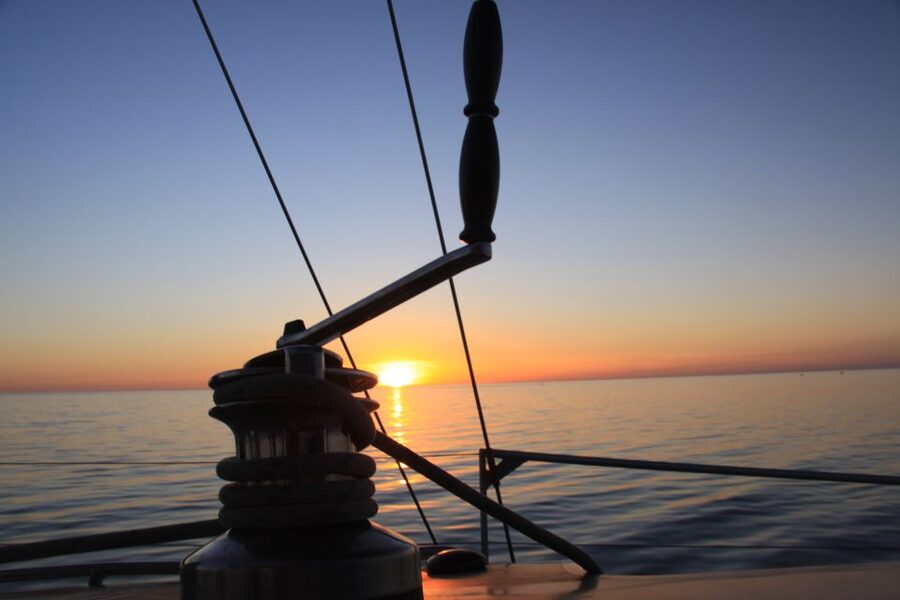 Adelaide: Glenelg Twilight Catamaran Cruise with Drink - Drinks included, blankets on hand, and what to wear