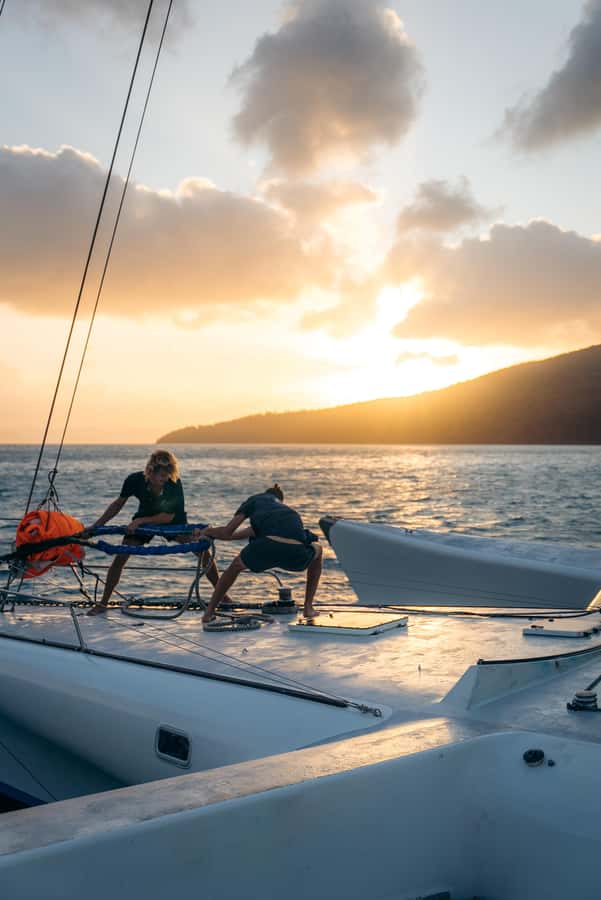 Airlie Beach: 2-Day Whitsunday Islands Sailing Snorkel Tour - Day 2 sailing rhythm: more islands, more water time