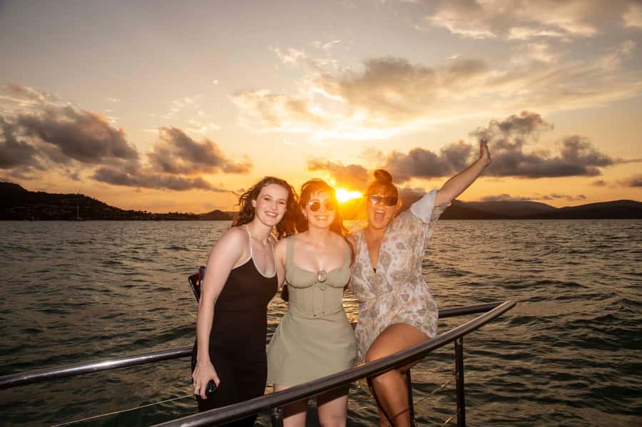 Airlie Beach: 2-Hour Sunset Cruise with Sparkling Wine - Entering Airlie Beach from the Coral Sea Marina