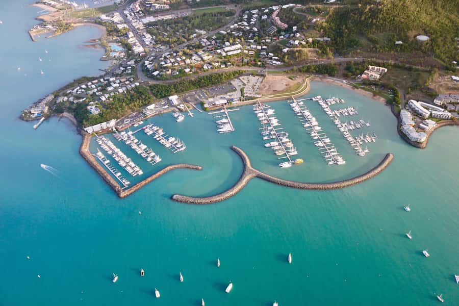 Airlie Beach: 2-Hour Sunset Cruise with Sparkling Wine - Wildlife odds: how to spot turtles (and when you should stop searching)