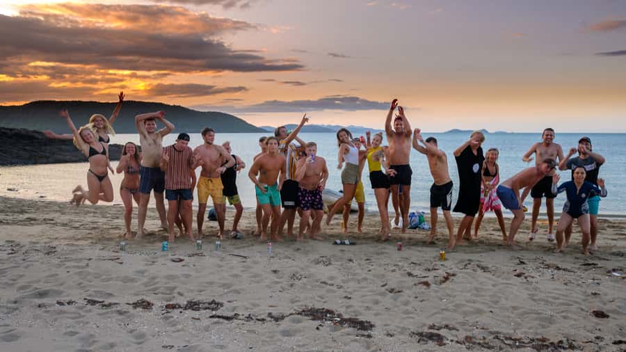 Airlie Beach: 2-Night Whitsundays Sailing Trip with Meals - Day 1: Leaving Airlie Beach and getting your reef time started
