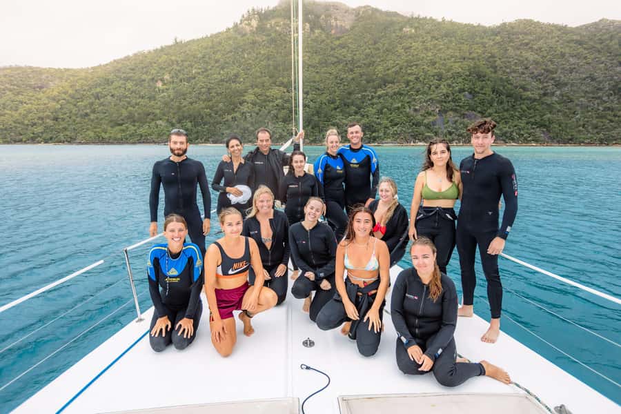 Airlie Beach: 2-Night Whitsundays Sailing Trip with Meals - Day 2: More snorkeling, island hopping energy, and getting the timing right