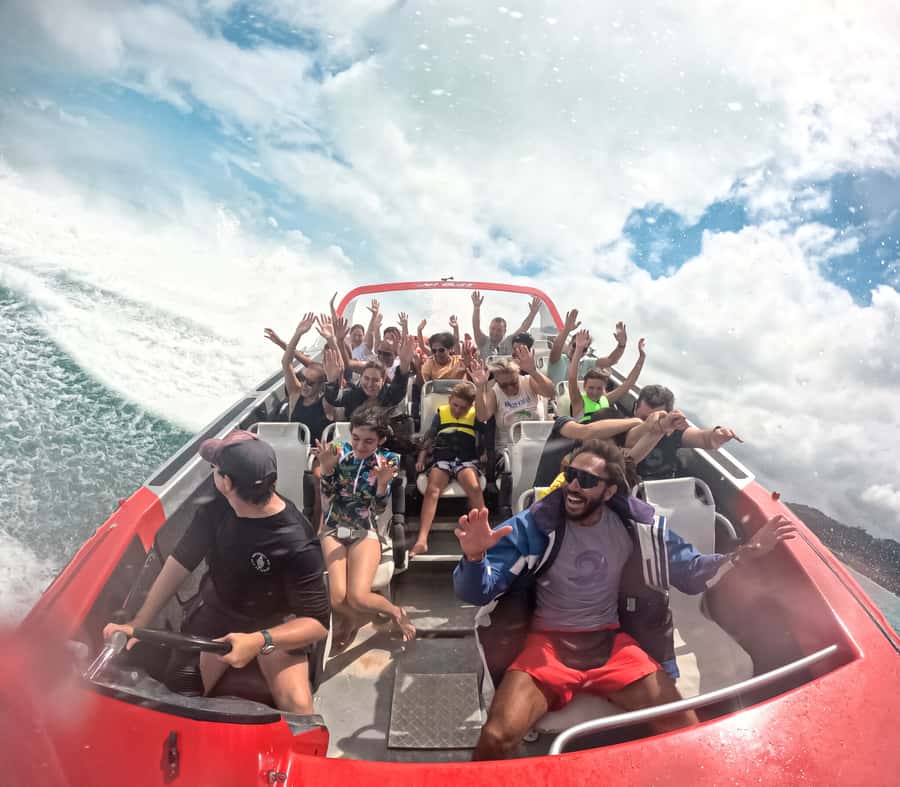 Airlie Beach: 30-Minute Jet Boat Ride - Thirty minutes of jet boat energy over Pioneer Bay