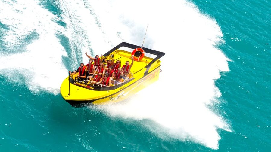 Airlie Beach: 30-Minute Jet Boat Ride - Whitsunday views plus Airlie Beach coastlines and turtles