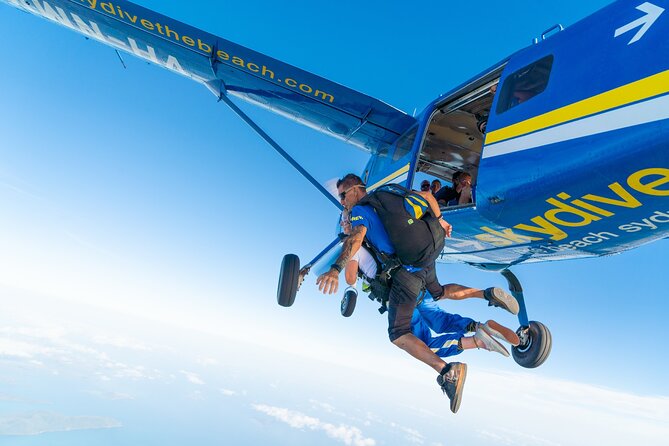 Airlie Beach Tandem Skydive Over the Whitsunday Islands - What to Wear and How to Show Up Ready to Jump