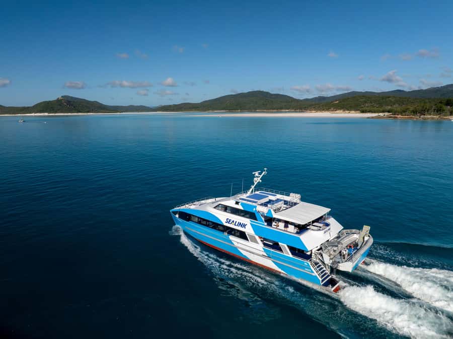 Airlie Beach: Visit Hill Inlet Lookout and Whitehaven Beach - Air-conditioned catamaran comfort, rooftop views, and real room to move