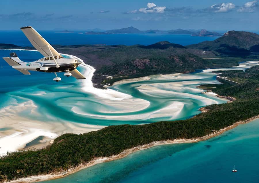 Airlie Beach: Whitsunday Islands & Heart Reef Scenic Flight - Reef time over the Great Barrier Reef: what you will actually look for