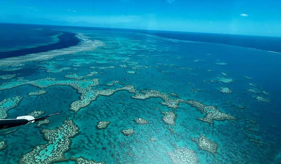 Airlie Beach: Whitsundays & Great Barrier Reef Scenic Flight - Weather, clouds, and why flexibility matters