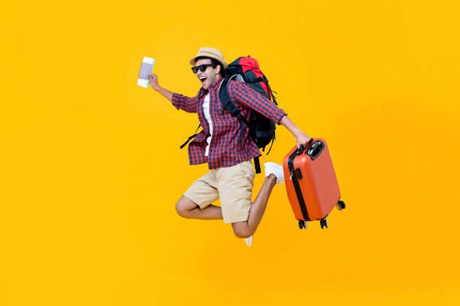 AIRPORT SHUTTLE between Cairns Airport & Port Douglas (6am-5pm) - One-way flexibility, and where this shuttle fits best