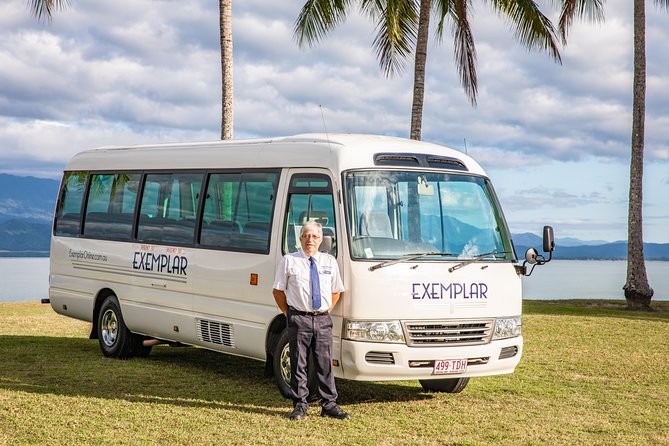 Airport Transfers between Cairns Airport and Cairns City - Domestic arrivals: the T2 Exemplar desk and getting on the coach fast