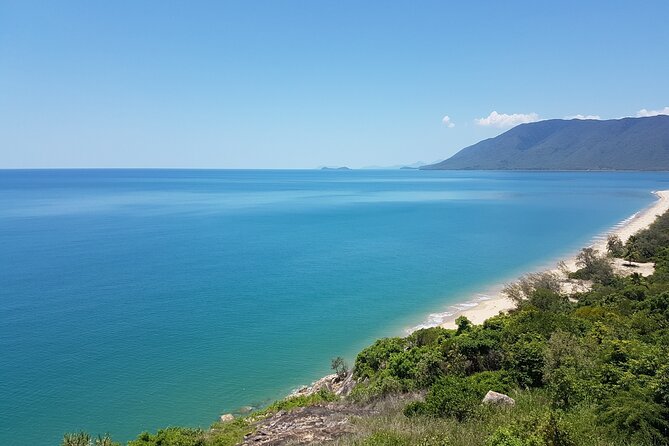 Airport Transfers between Cairns Airport and Port Douglas - What the Ride Looks Like From Behind the Window