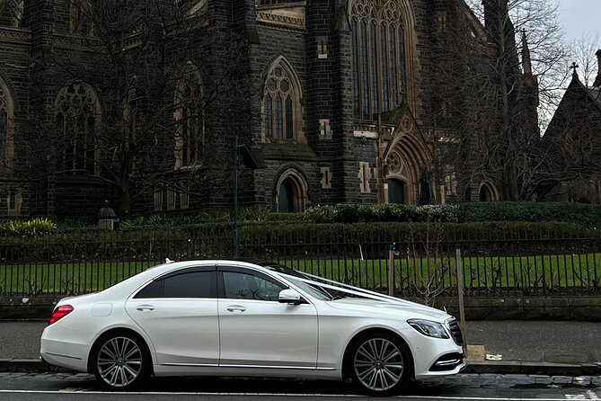 Airport Transfers - Chauffeur Car & Limo Services of Melbourne - Value for $108.79 per group, and who this is best for