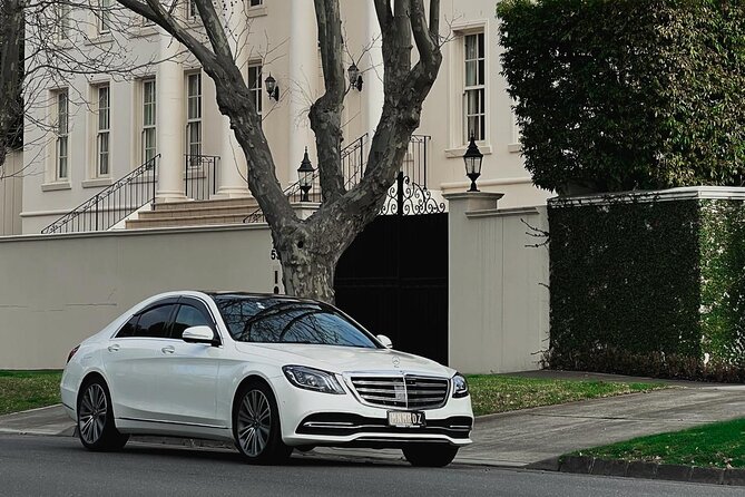Airport Transfers - Chauffeur Car & Limo Services of Melbourne - Should you book this Melbourne Airport chauffeur transfer?