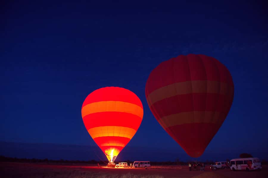 Alice Springs: Early Morning Hot Air Balloon Flight - Pre-Dawn Pickup And The Weather-Check Rhythm