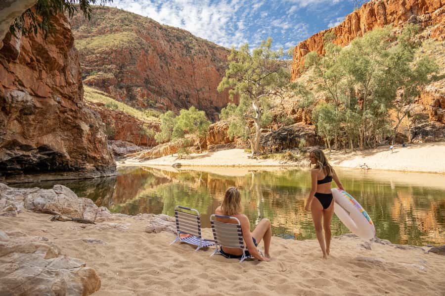 Alice Springs: West MacDonnell Ranges & Standley Chasm Tour - Morning start from Alice Springs at 7:30 AM
