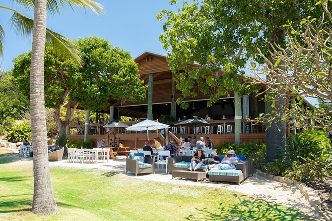 All-Inclusive Waterfall Explorer Day Trip from Airlie Beach - Northerlies Beach Bar and Grill: lunch with views, plus included drinks