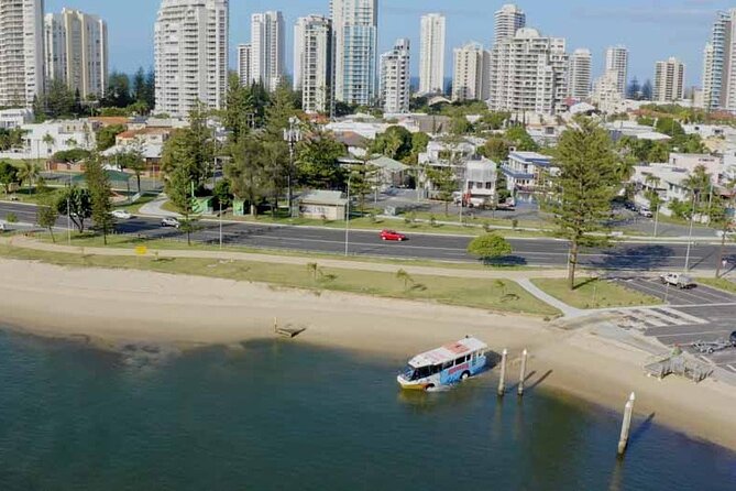 Aquaduck Gold Coast 1 hour City and River Tour - Guides, live commentary, and how the tone lands
