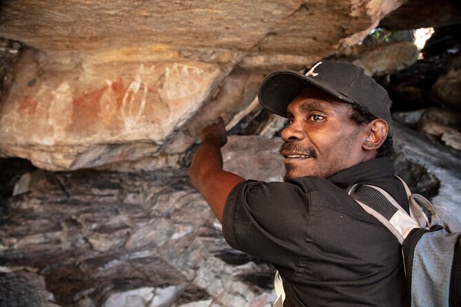 Arnhem Land Yingana Injalak Hill Full Day Tour from Darwin - Price and value: what you are actually paying for