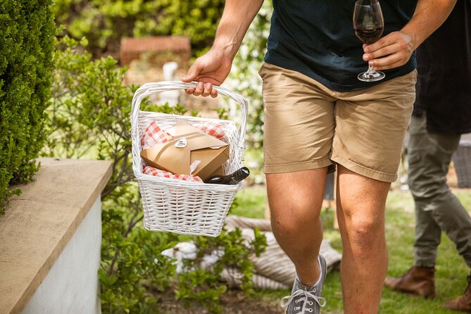 Audrey Wilkinson Vineyard: Picnic with Wine Masterclass Tasting - Should you book Audrey Wilkinson Vineyard picnic with wine masterclass?