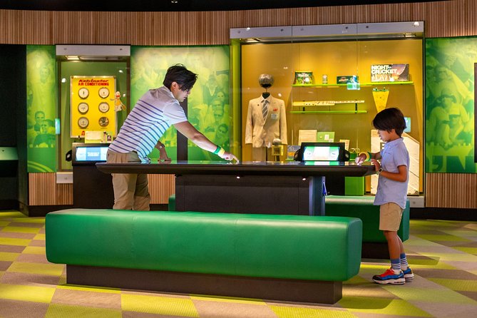 Australian Sports Museum Ticket - Game On zone: goal-kicking practice with an AFL face-off
