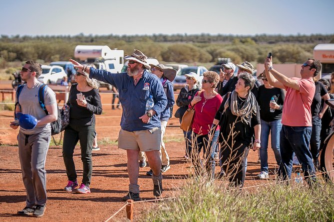 Ayers Rock Day Trip from Alice Springs Including BBQ Dinner - From Alice Springs to Uluru, the one-day setup that makes sense