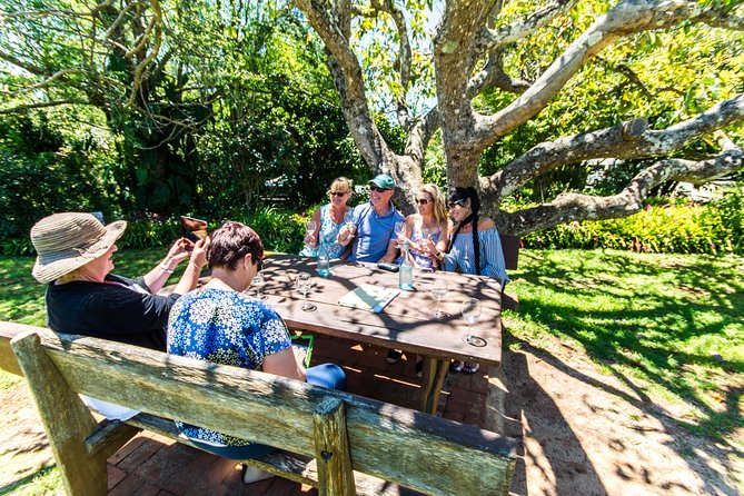 Barefoot Luxury Mount Tamborine Winery Tour from Gold Coast - Gallery Walk and the art of browsing 75 specialty shops
