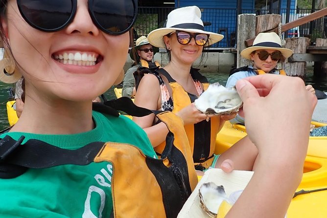 Batemans Bay Oyster Tasting Kayak Tour - The 2-hour flow: Oyster Shed tasting, then Clyde River farms