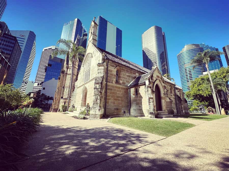 Best of Brisbane Walking Tour | Small Group & snack - What You’ll See: From Old Windmill to City Hall