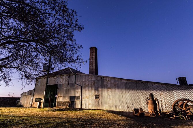 Best of Mount Isa Tour (2 hrs) - Train station and Buchanan Park: the town’s movement and its social pulse