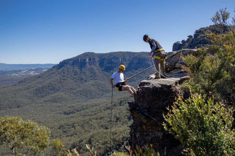 Blue Mountains: Abseiling and Canyoning Experience - Where It Starts in Katoomba: Meeting Point and Getting Around