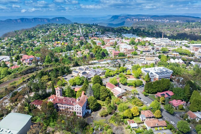 Blue Mountains Day Tour with Wildlife and Scenic World Entry - Echo Point and the Three Sisters, Why This View Matters