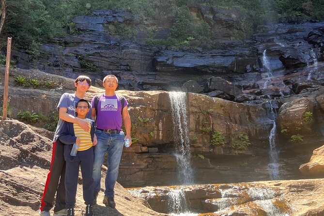 Blue Mountains Private Tour (Featherdale & Scenic World optional) - The Three Sisters at Echo Point: iconic, but you still get breathing room