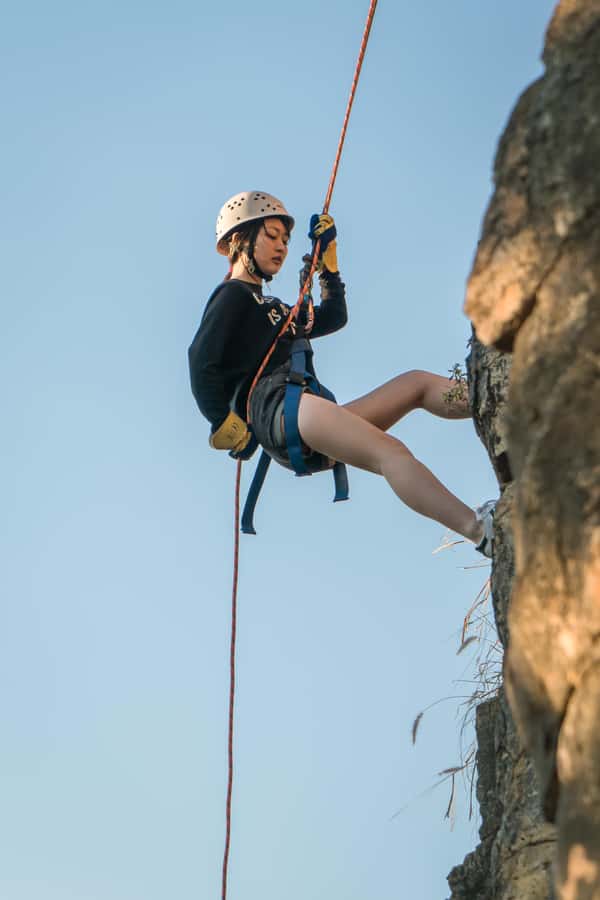 Brisbane: Abseiling at Kangaroo Point Cliffs - Price and value: $46 for a 20-meter adrenaline lesson