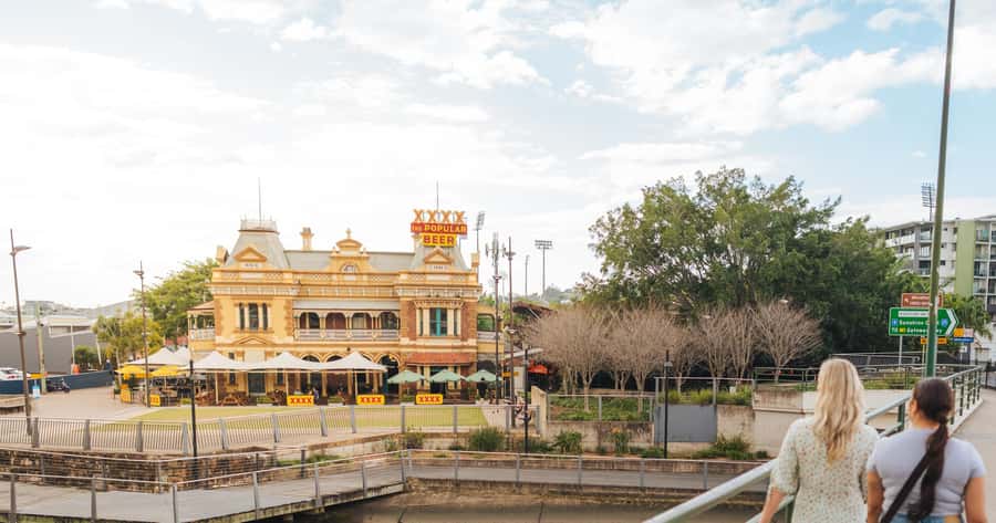 Brisbane: Cruise to Lunch Package: 10:30am-2pm (3.5hr) - The 45-Minute Cruise Loops: Live Commentary and How to Hear It