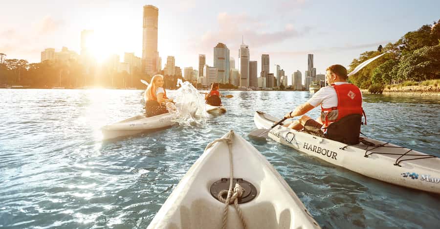 Brisbane: Guided River Kayak Tour - Meeting at Riverlife, Kangaroo Point, Without Getting Lost