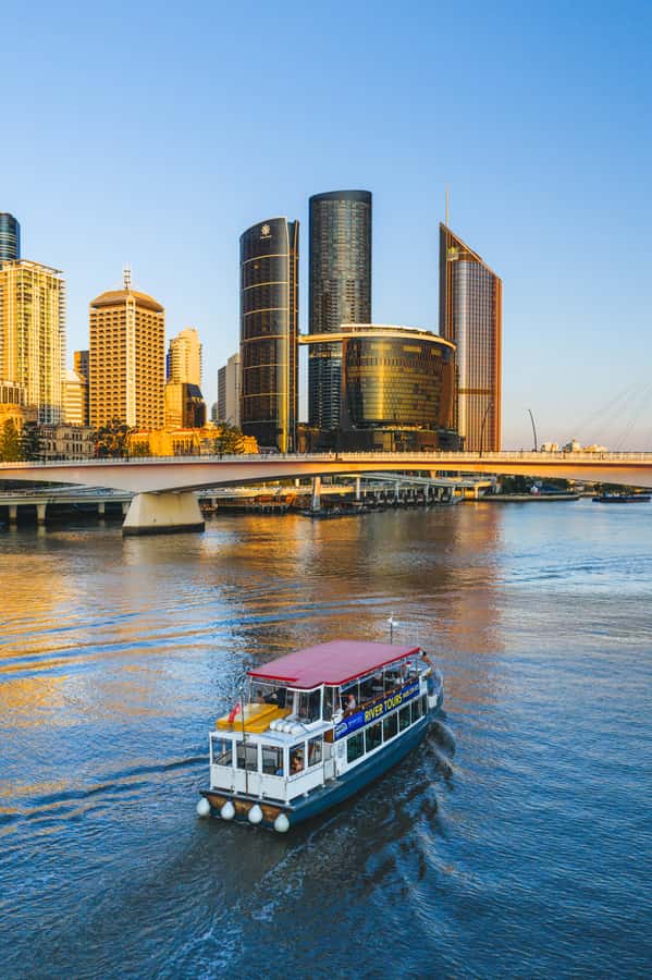 Brisbane: Morning Sightseeing Cruise: 10:30am-12pm (90min) - The 90 minute river route and the sights you will recognize fast