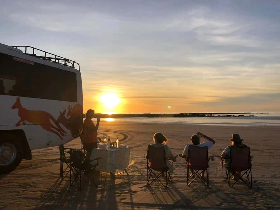 Broome: Afternoon Town Tour with Beach Sunset - Dinosaur Footprints at Gantheaume Point, Then the Slow Sunset Finish