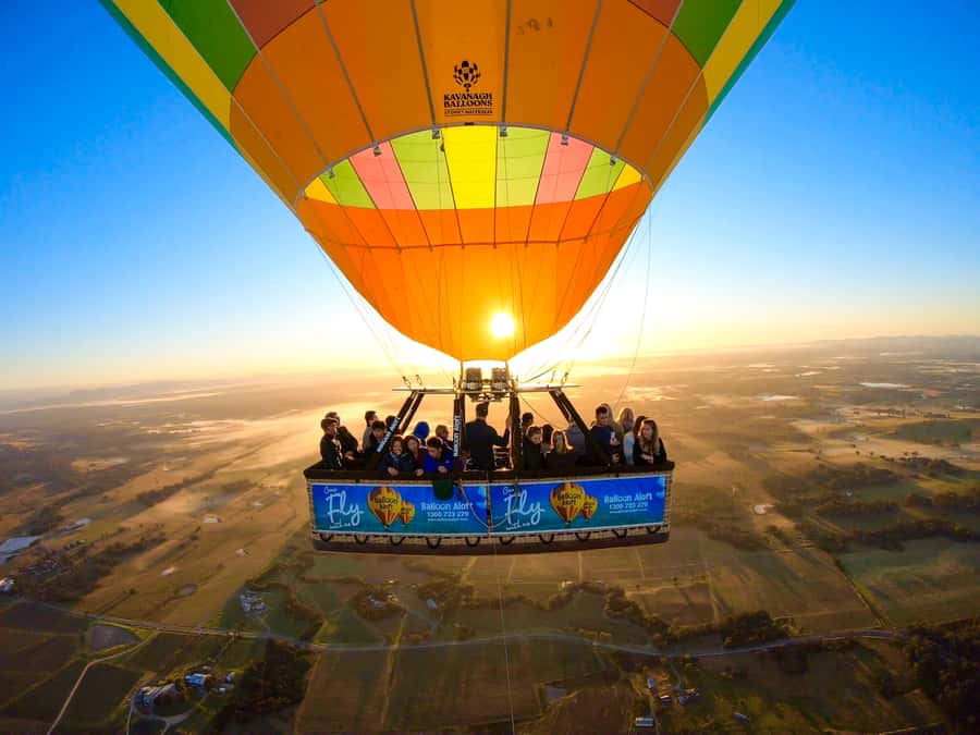 Byron Bay: Sunrise Hot Air Balloon Flight with Breakfast - The sunrise flight over Byron Bay’s coast and inland towns