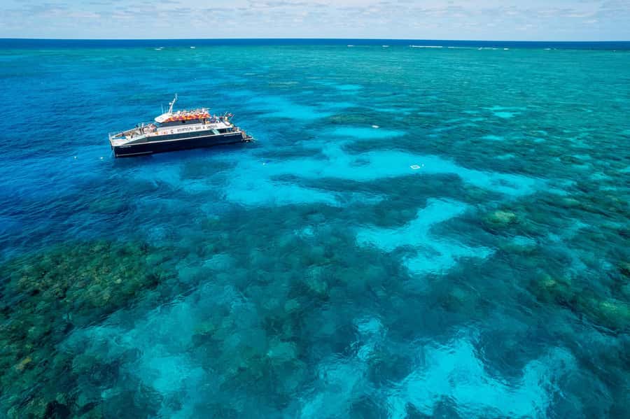 Cairns: 2-Day Great Barrier Reef and Fitzroy Island Tour - Cairns base camp: how the two days connect