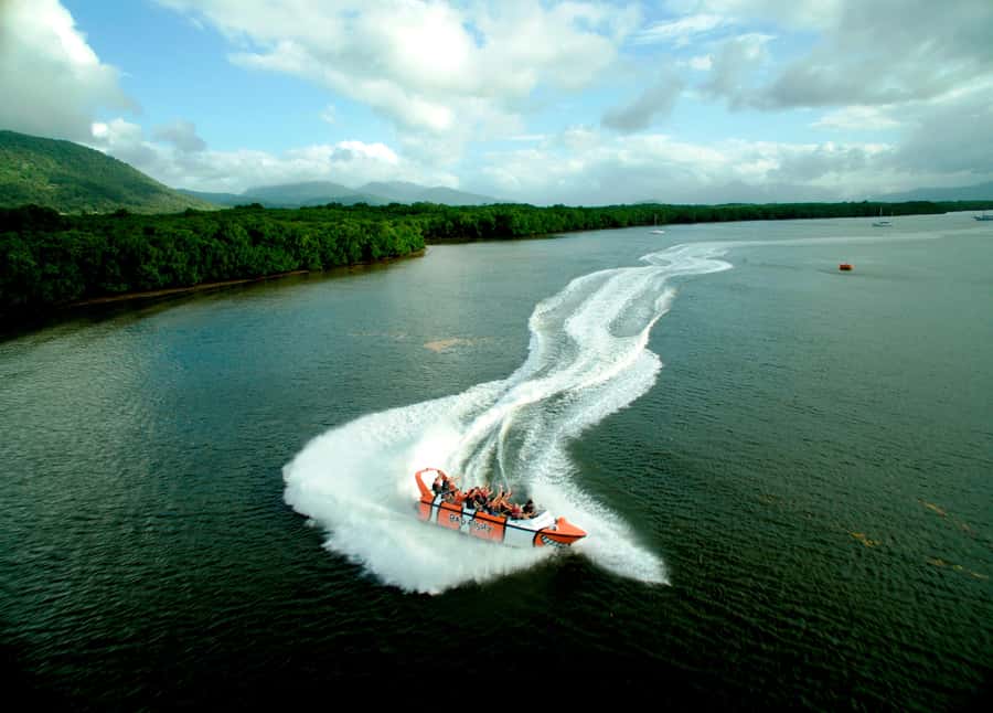 Cairns: 35-Minute Jet Boating Ride - When This Jet Boat Ride Is the Right Choice