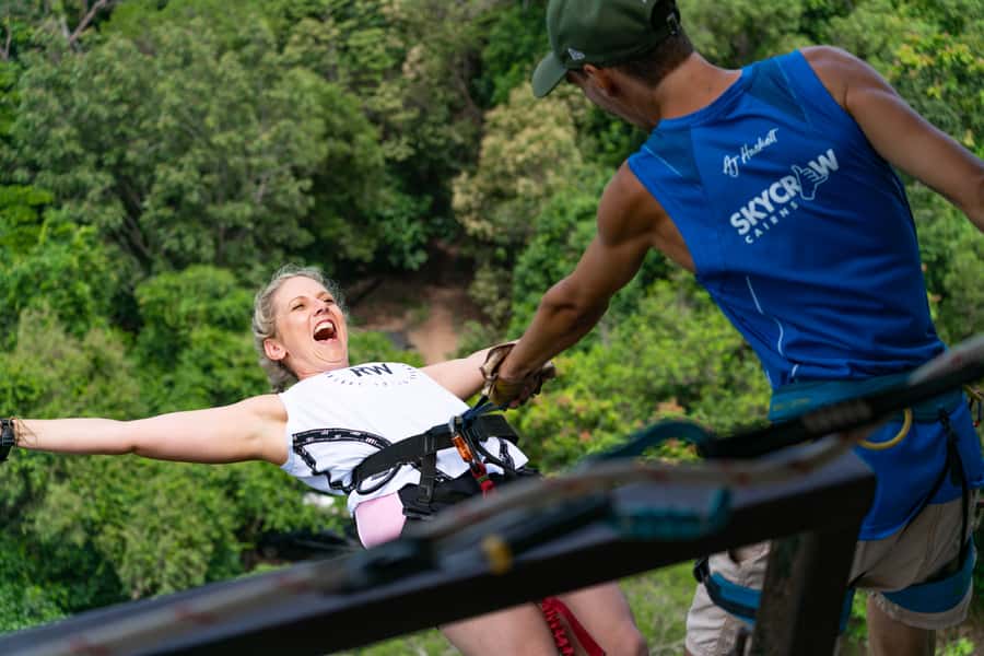Cairns: Bungy Jump - Picking Your Jump Style from the 16-Style Menu
