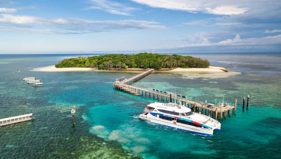 Cairns: Green Island + Moore Reef Activity Platform Combo - Cairns day cruise flow: how the schedule keeps you moving