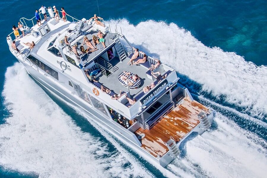Cairns: Outer and Coral Cay Snorkel and Dive Cruise - Who this is for, and who should rethink it