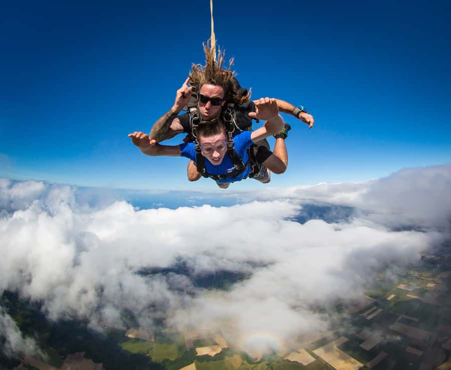 Cairns: Tandem Skydive Experience - Transfers and combining with a reef tour, without wrecking your schedule