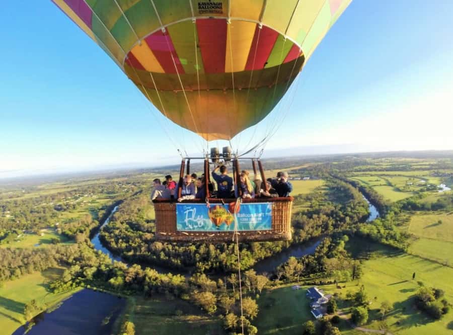 Camden Valley: Sunrise Hot Air Balloon Flight With Breakfast - Landing down and why the breakfast hits right